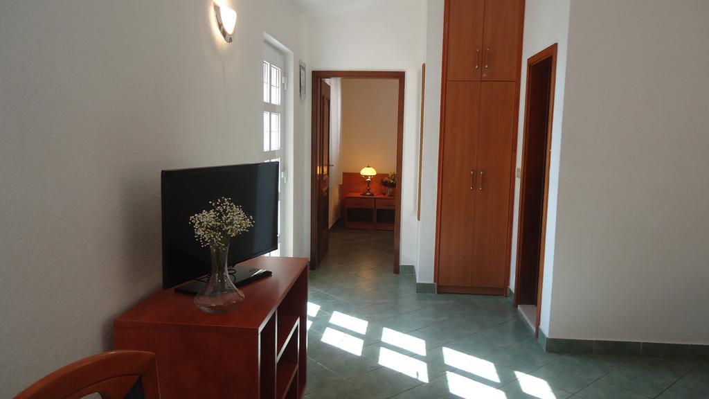 Apartmani Izabela Baška Voda Exterior foto