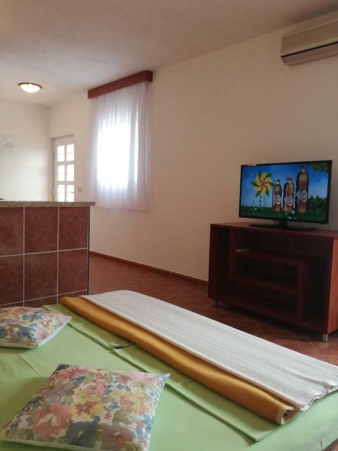 Apartmani Izabela Baška Voda Exterior foto